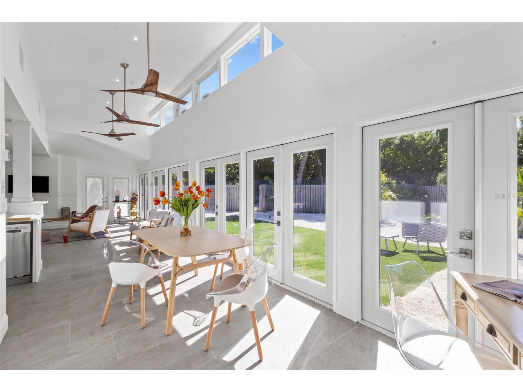 624 Saint Judes Drive Longboat Key FL 34228 - GULF OF MEXICO AND SARASOTA BA A4672840 image19