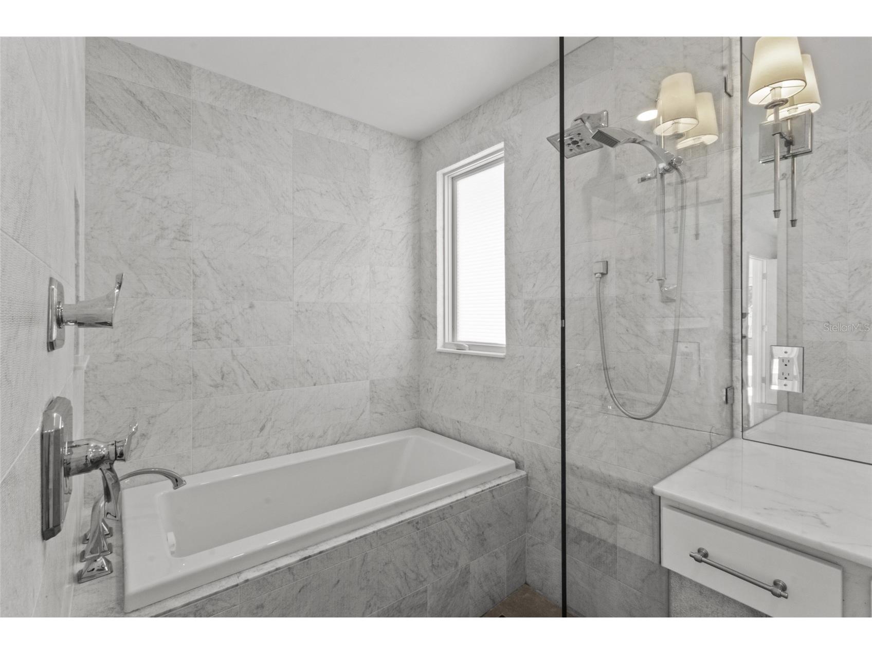 624 Saint Judes Drive Longboat Key FL 34228 - GULF OF MEXICO AND SARASOTA BA A4672840 image22