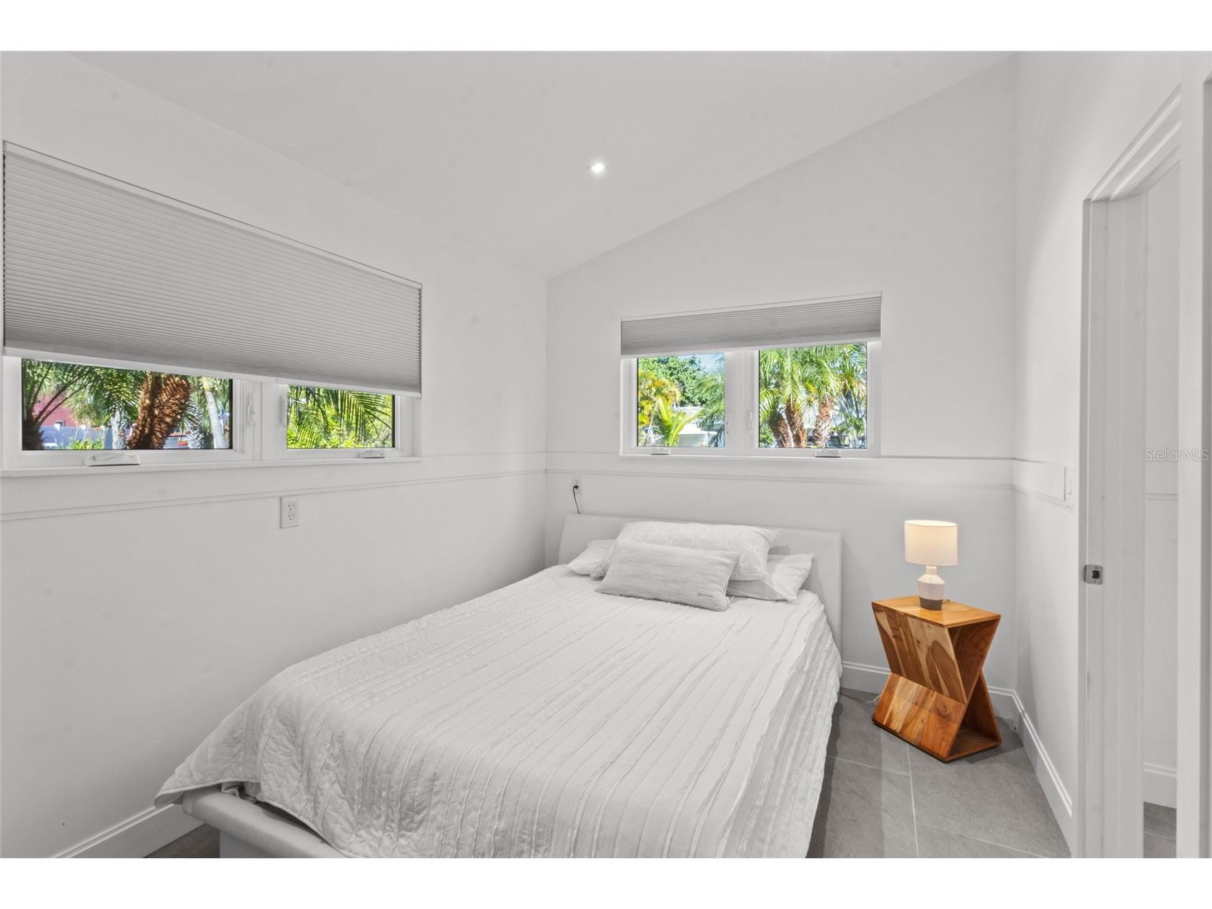 624 Saint Judes Drive Longboat Key FL 34228 - GULF OF MEXICO AND SARASOTA BA A4672840 image29