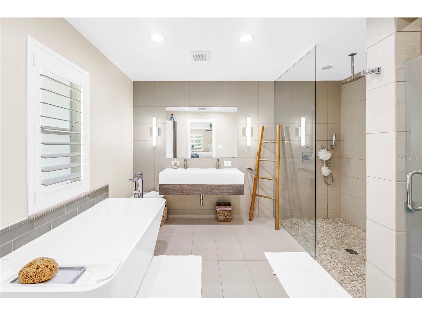 624 Snug Island Clearwater FL 33767 TB8489381 image24