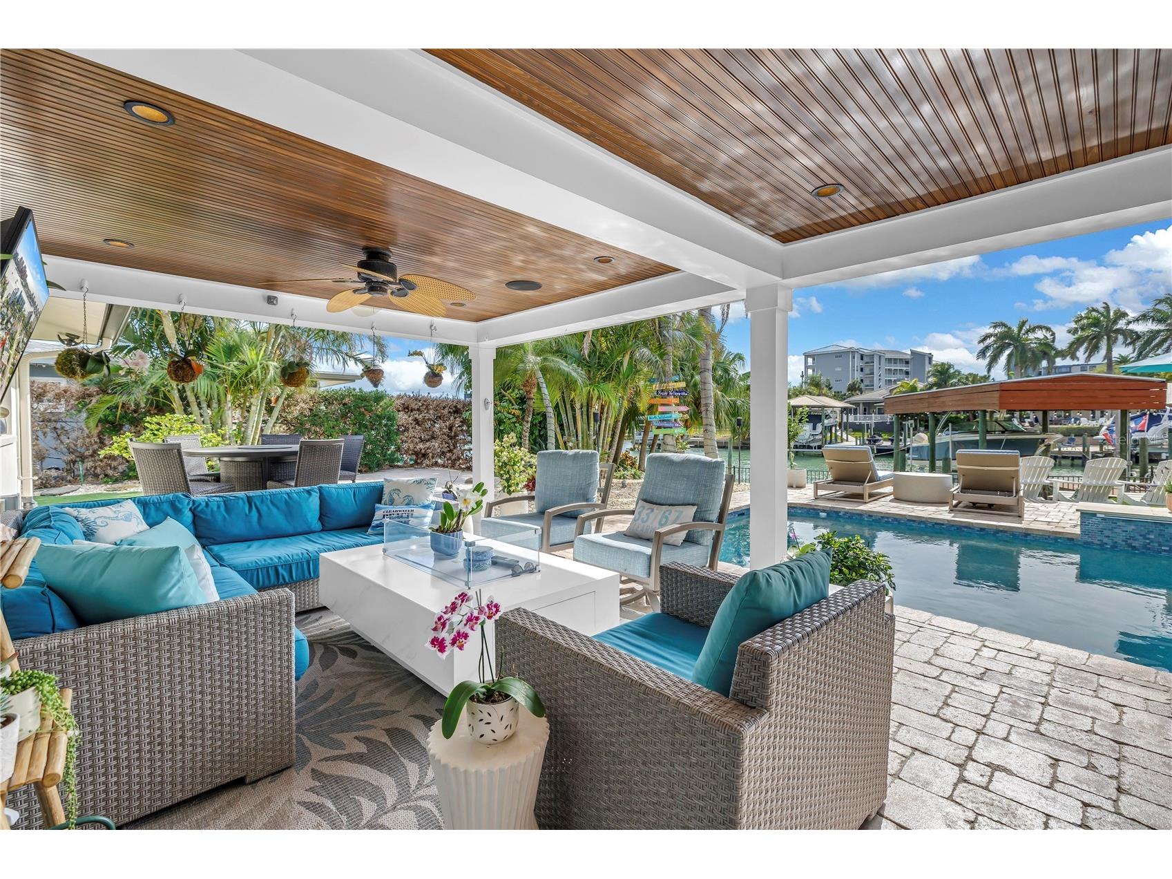 624 Snug Island Clearwater FL 33767 TB8489381 image37