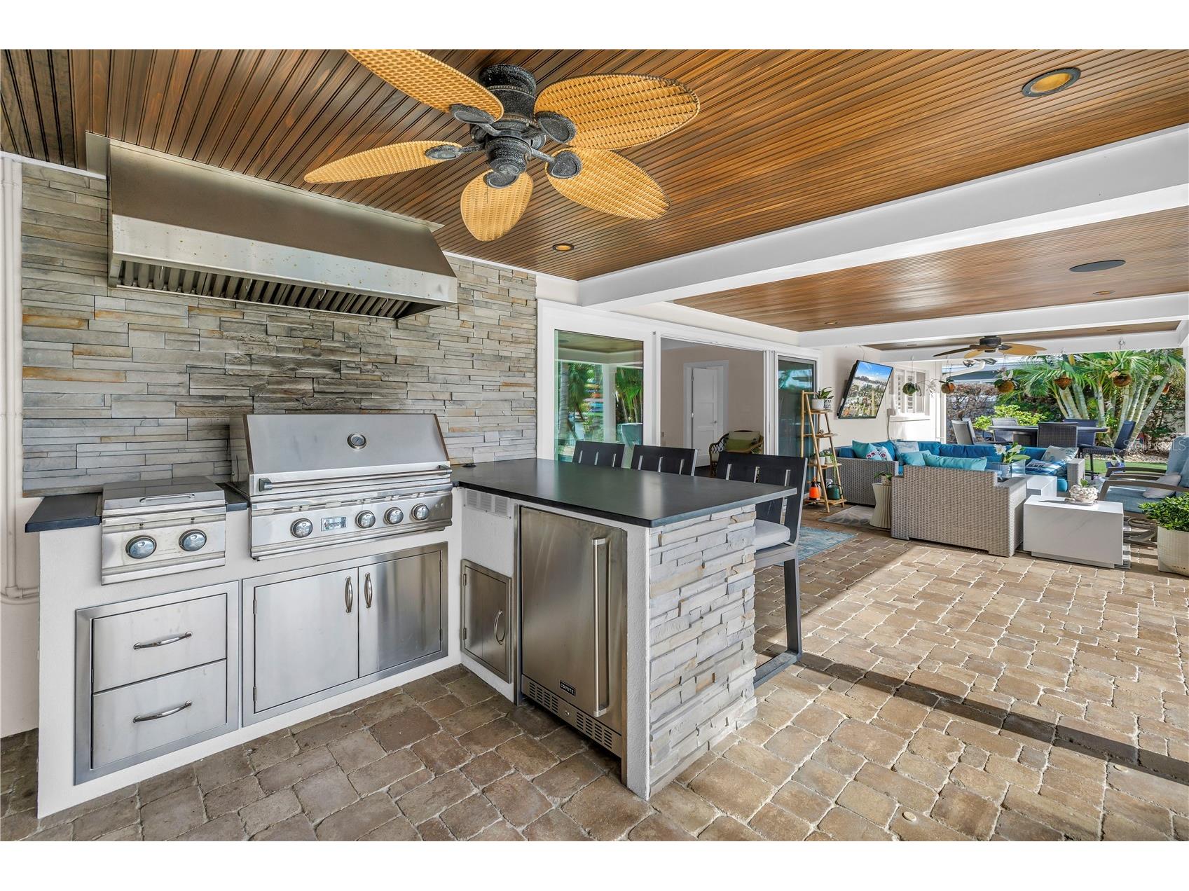 624 Snug Island Clearwater FL 33767 TB8489381 image8