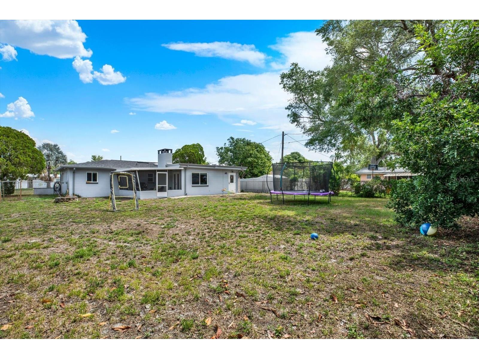 6240 39th Avenue N Saint Petersburg FL 33709 TB8510738 image4