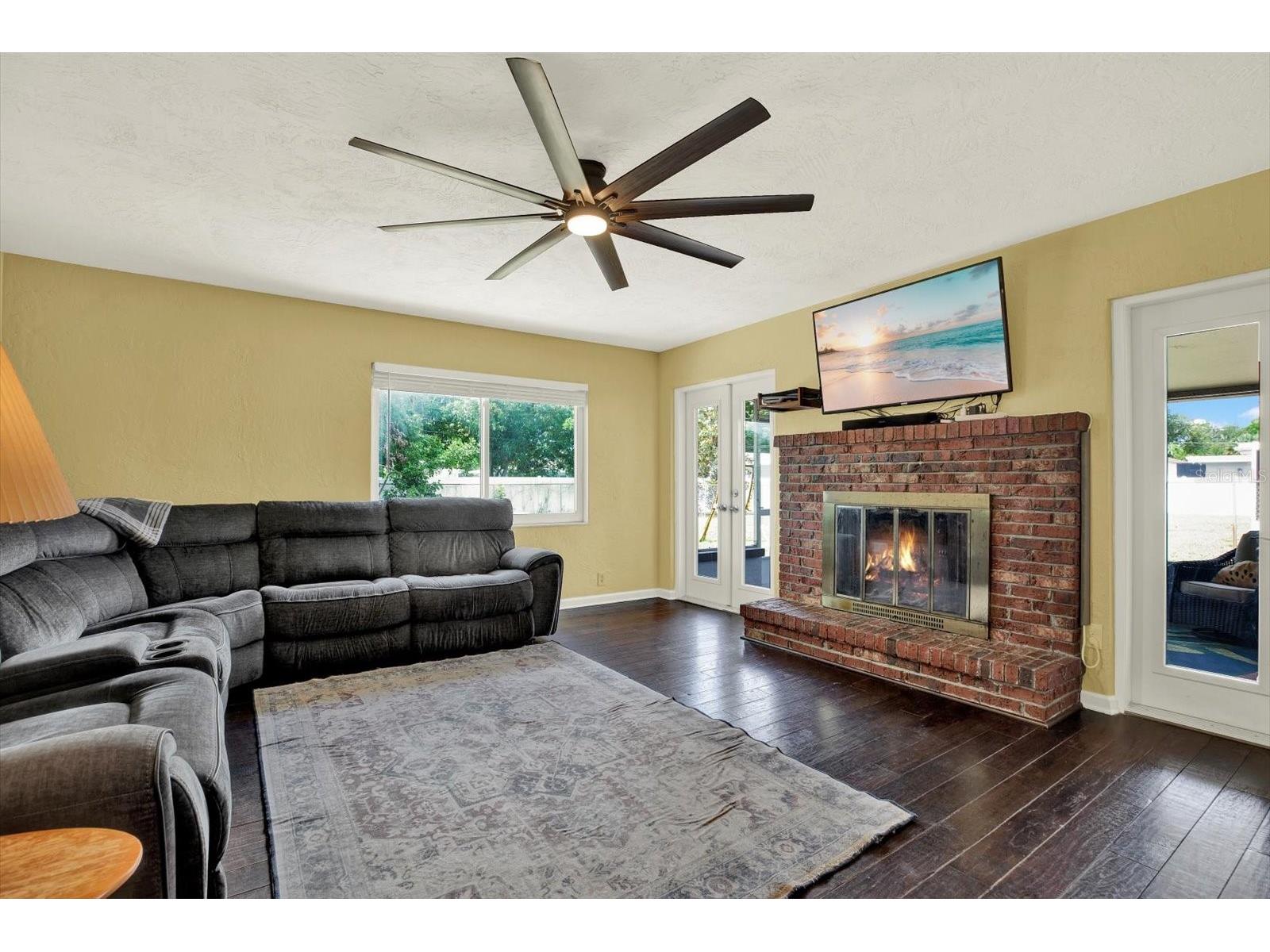 6240 39th Avenue N Saint Petersburg FL 33709 TB8510738 image7