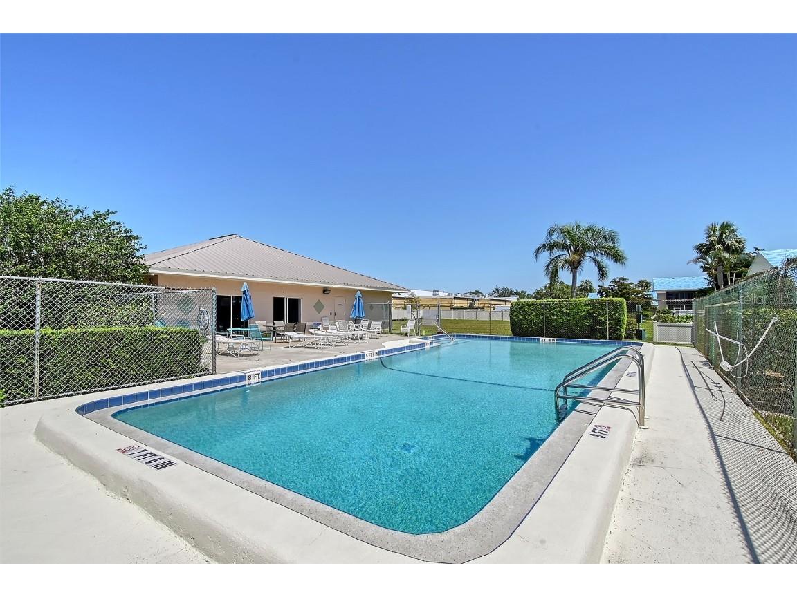 6240 7th Avenue W #6240 Bradenton FL 34209 A4648969 image32