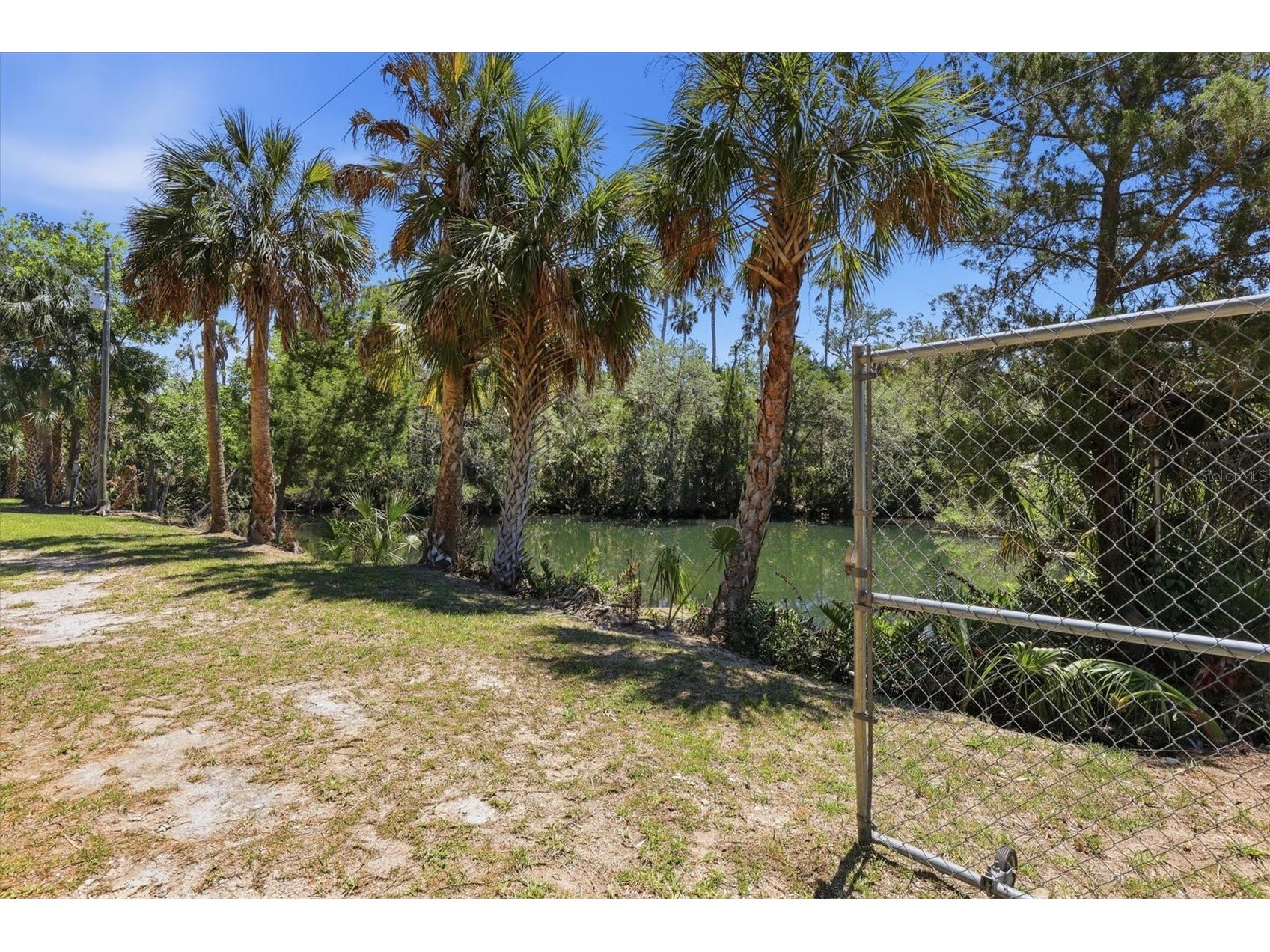 6240 Colony Circle Weeki Wachee FL 34607 - LITTLE SALT SPRING RUN W7885884 image4