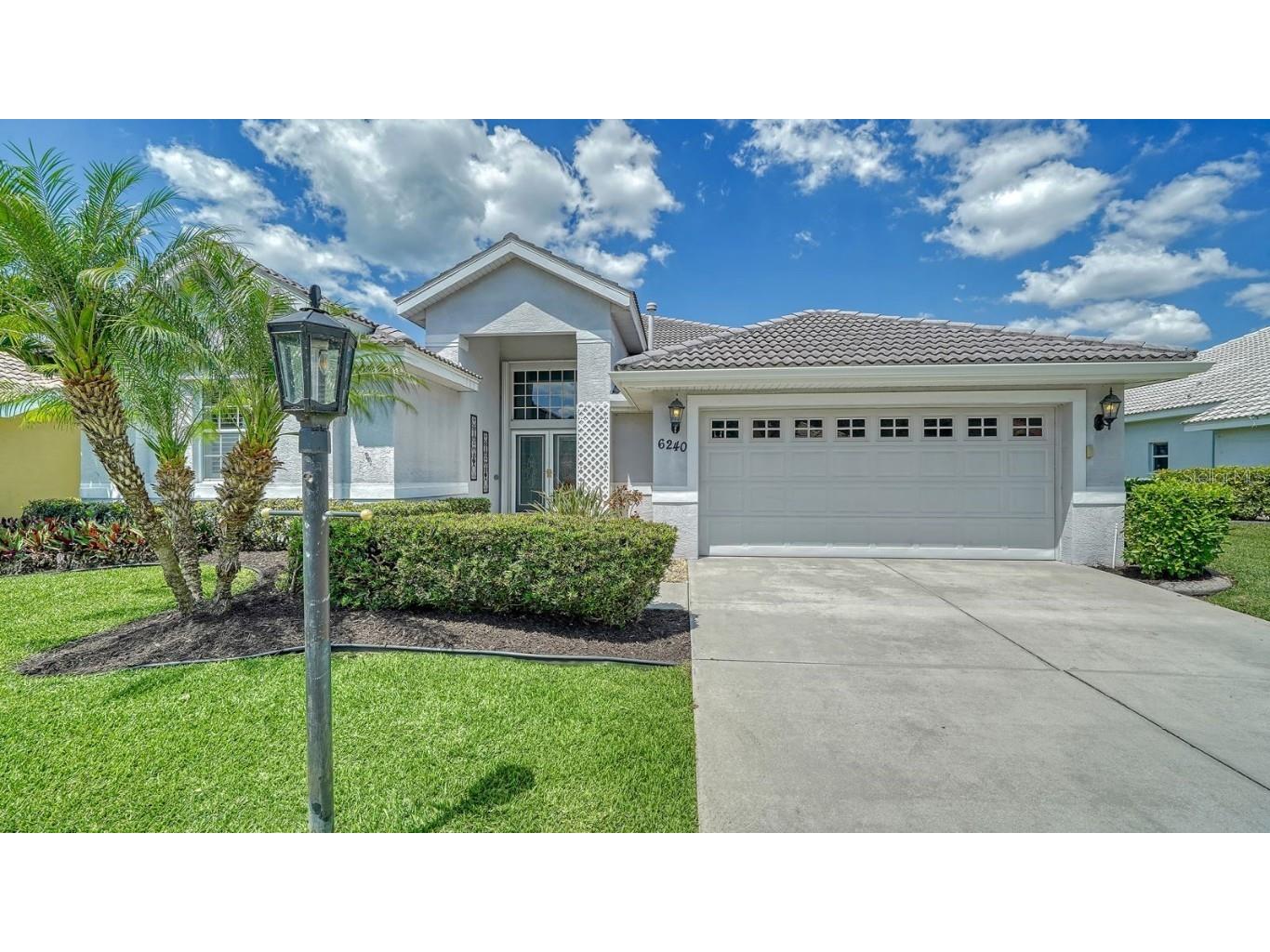 6240 Donnington Court Sarasota FL 34238 A4626561 image1