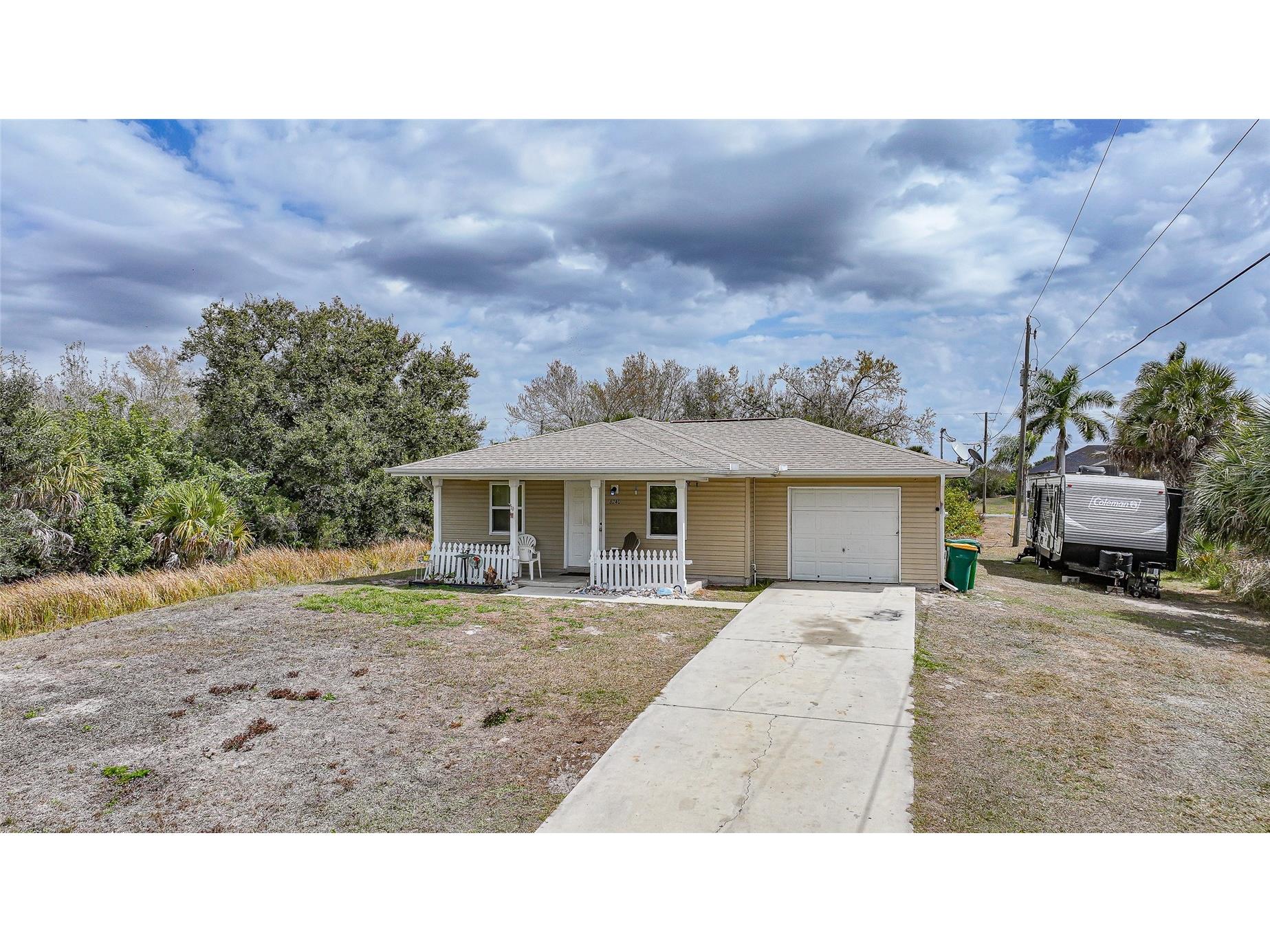 6240 Feise Street Port Charlotte FL 33981 C7522734 image1