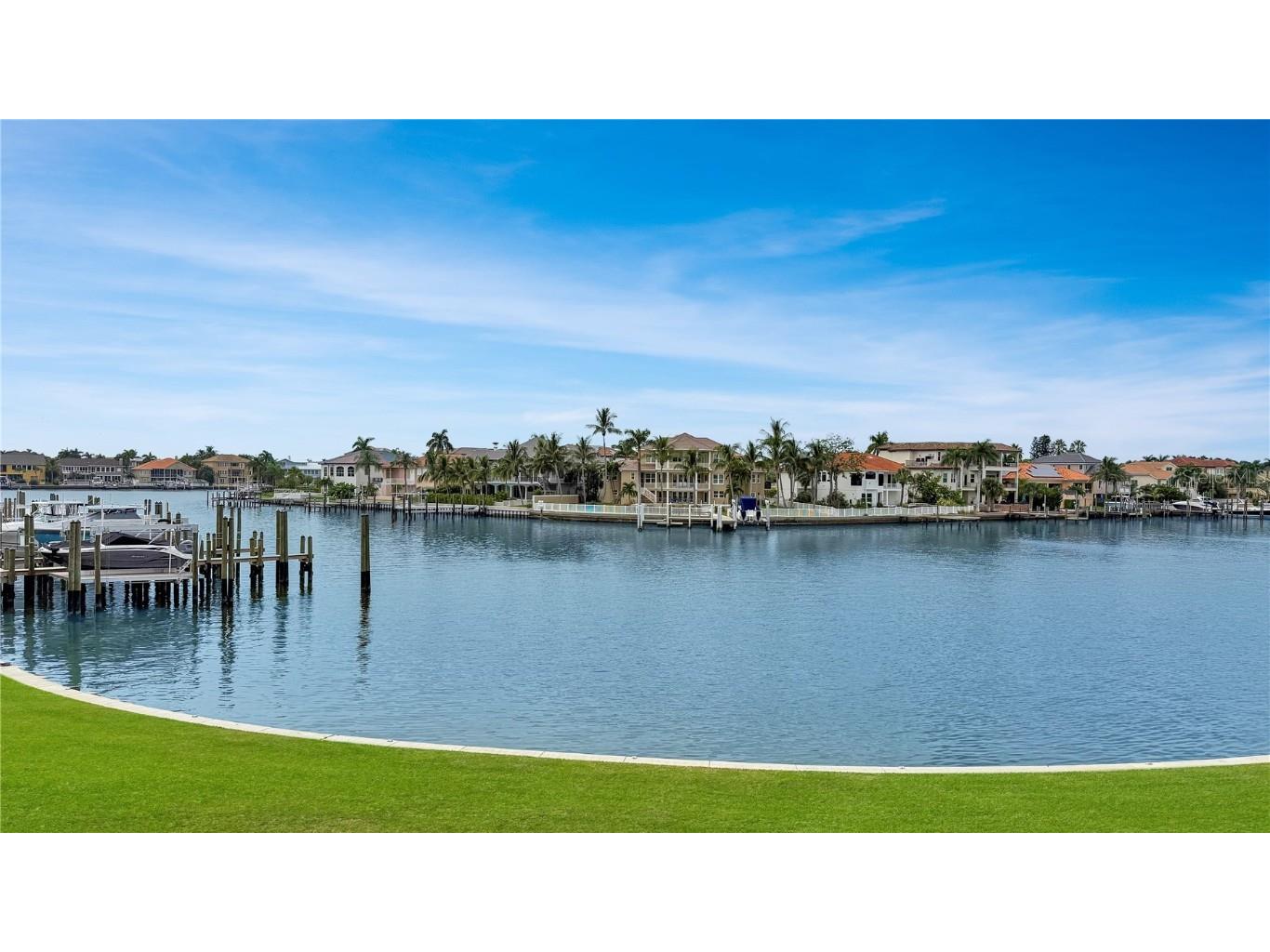 6240 Kipps Colony Court S #101 Gulfport FL 33707 TB8433692 image1