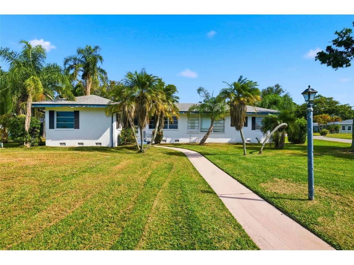 6240 Uplands Boulevard Sarasota FL 34243 - SARASOTA BAY A4670591 image1