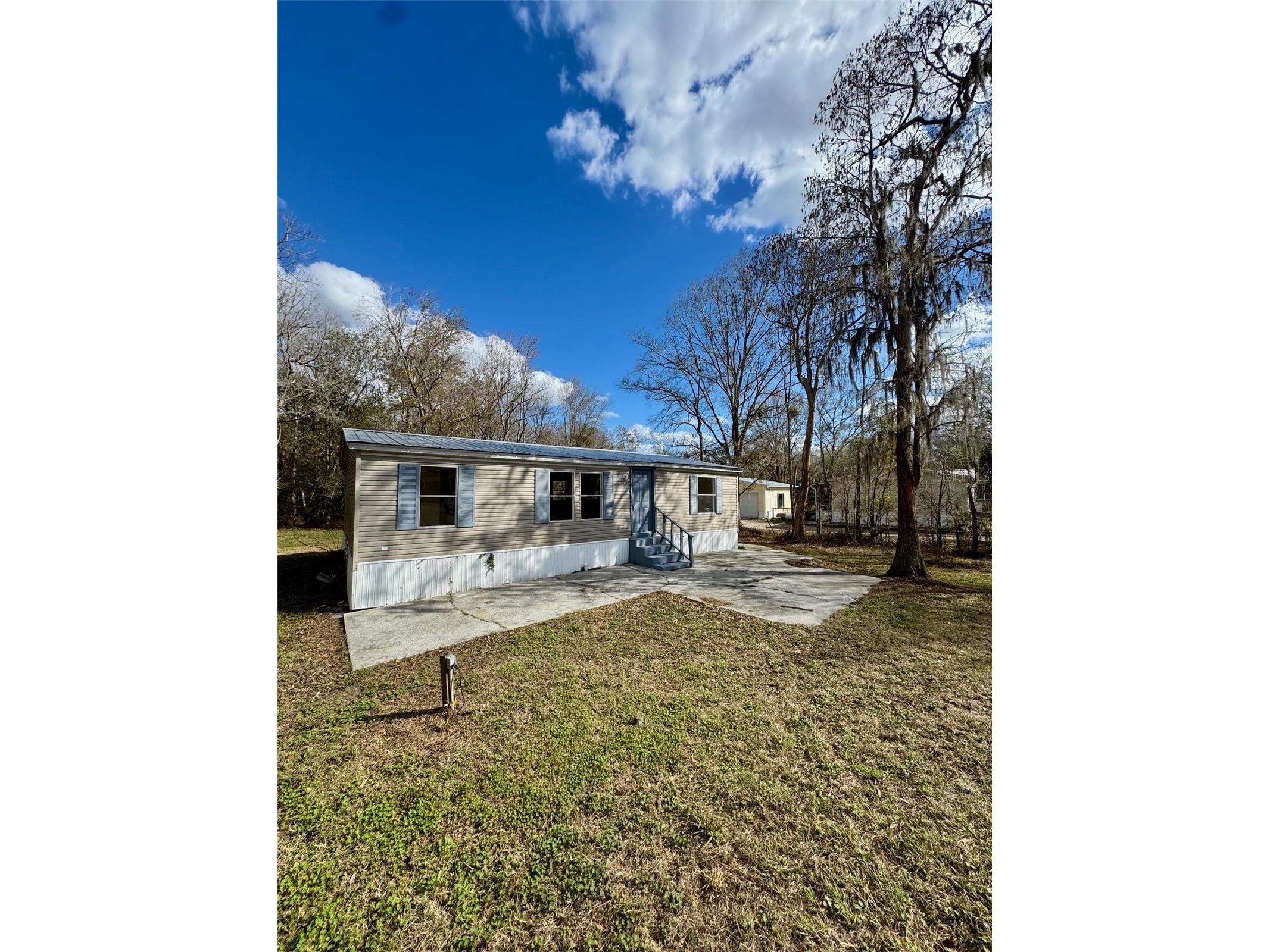 6240 Woodsman Drive Zephyrhills FL 33544 TB8478081 image1