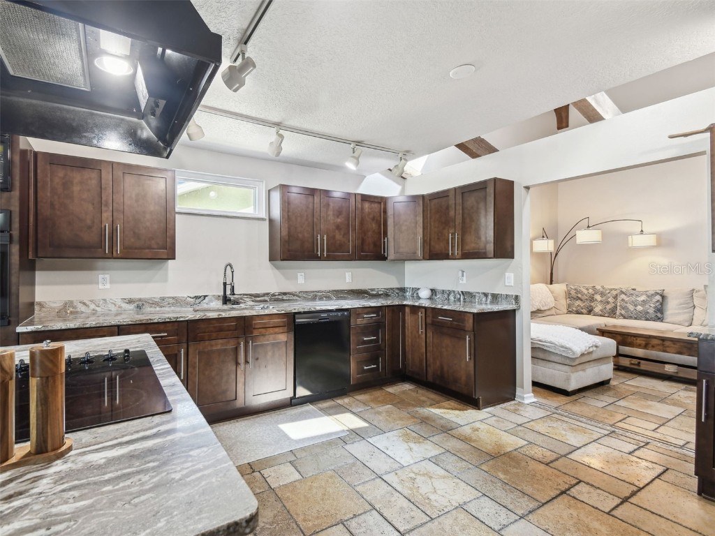 6241 Bayside Drive New Port Richey FL 34652 TB8402964 image21