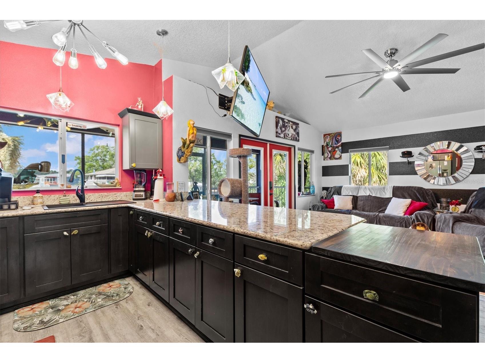 6241 Colony Circle Weeki Wachee FL 34607 - DIRECT GULF ACCESS W7883596 image34