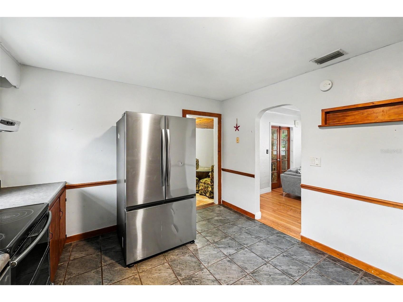 6242 5th Avenue N Saint Petersburg FL 33710 TB8510666 image13