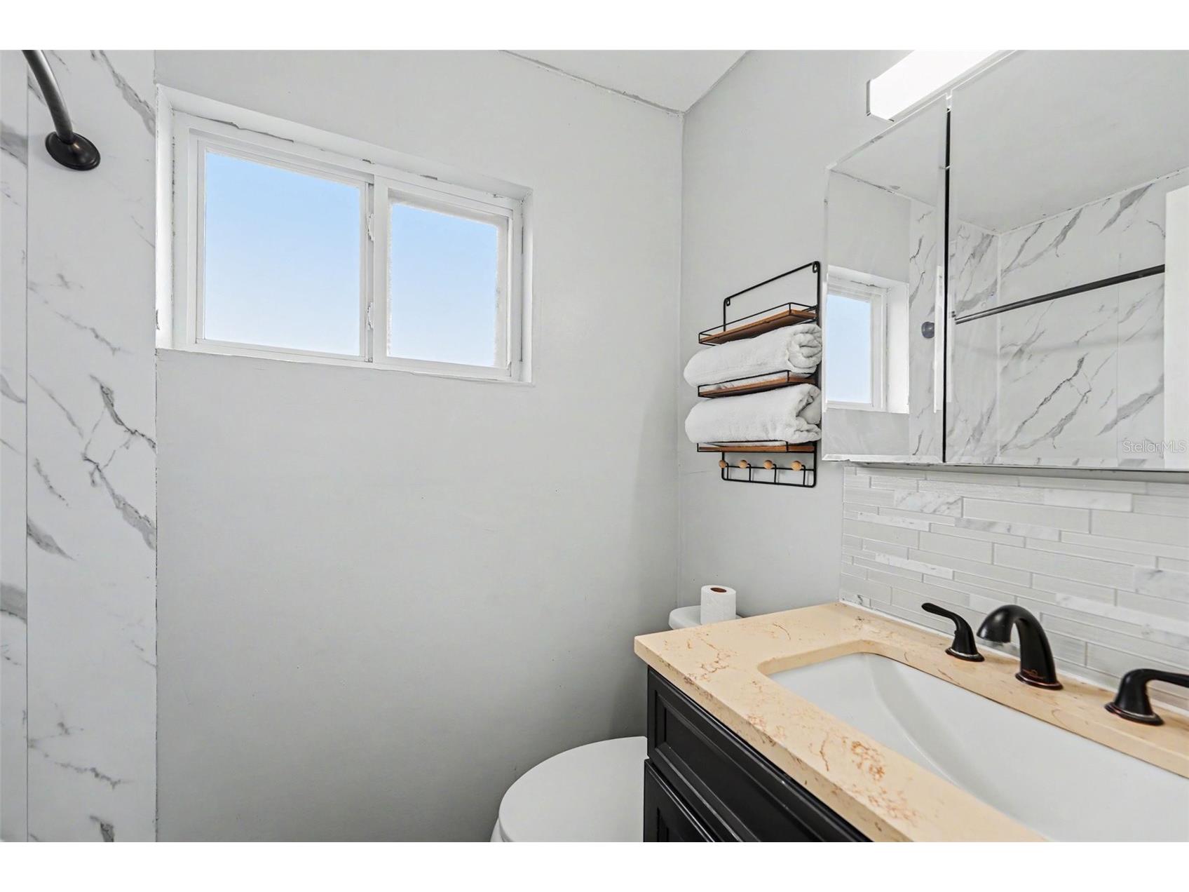 6242 5th Avenue N Saint Petersburg FL 33710 TB8510666 image22
