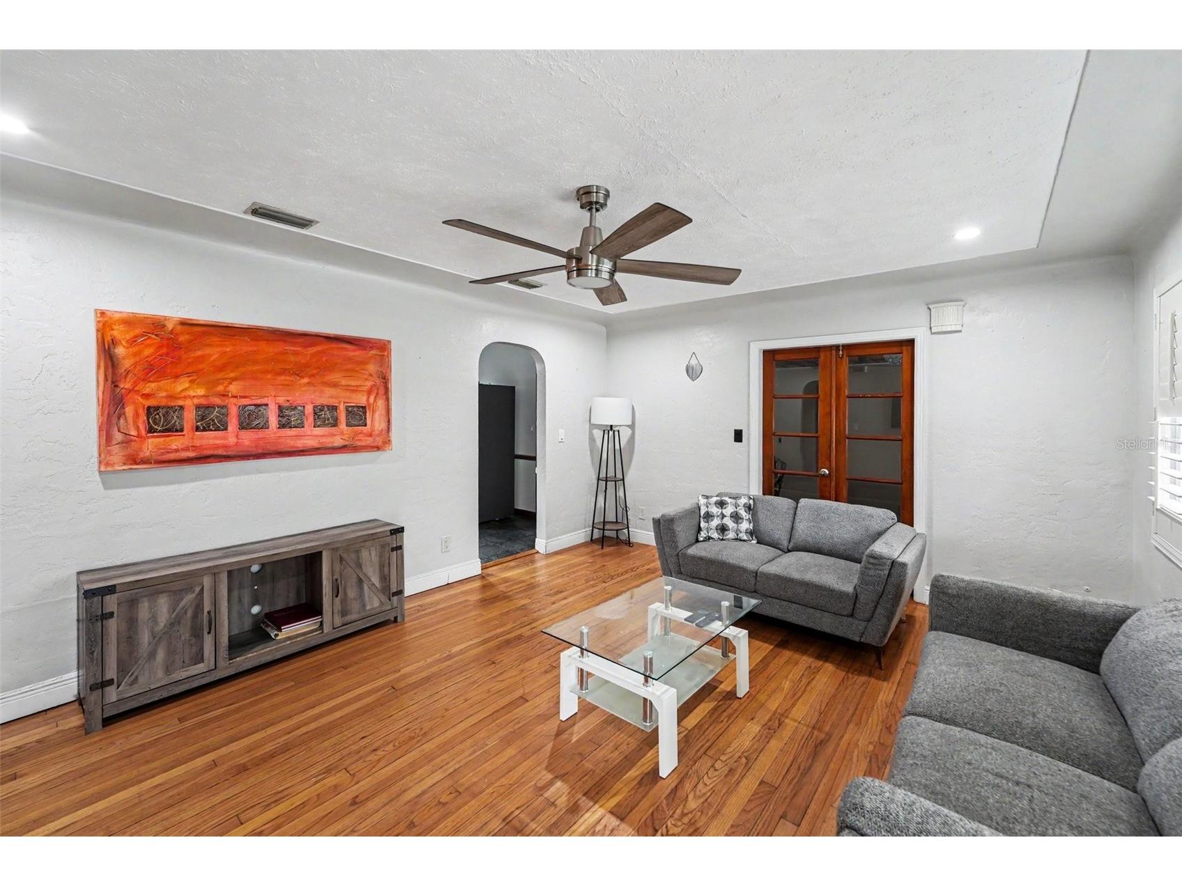 6242 5th Avenue N Saint Petersburg FL 33710 TB8510666 image4