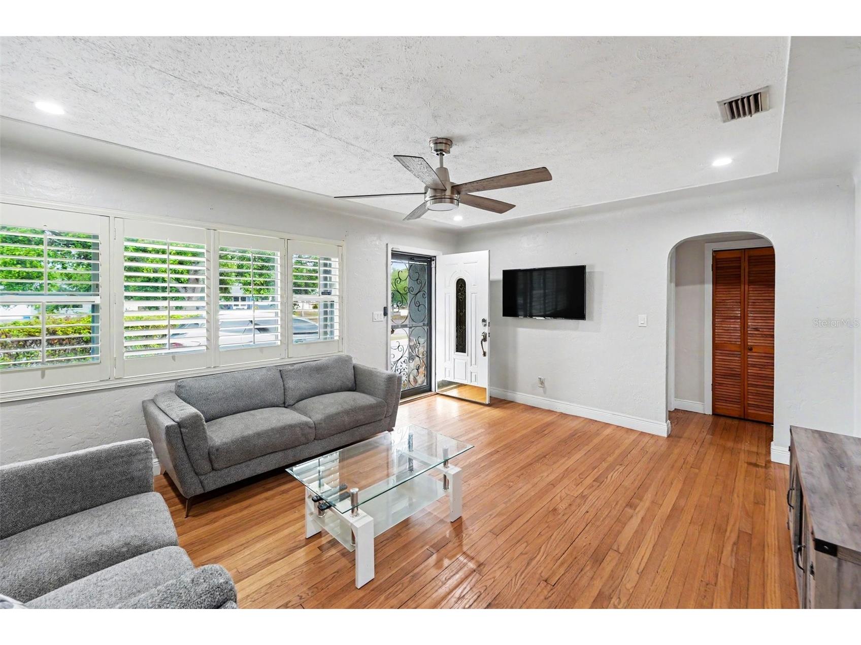 6242 5th Avenue N Saint Petersburg FL 33710 TB8510666 image9