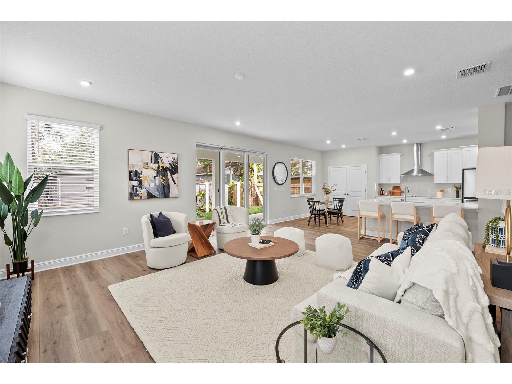 6244 29th Street N Saint Petersburg FL 33702 TB8405792 image2