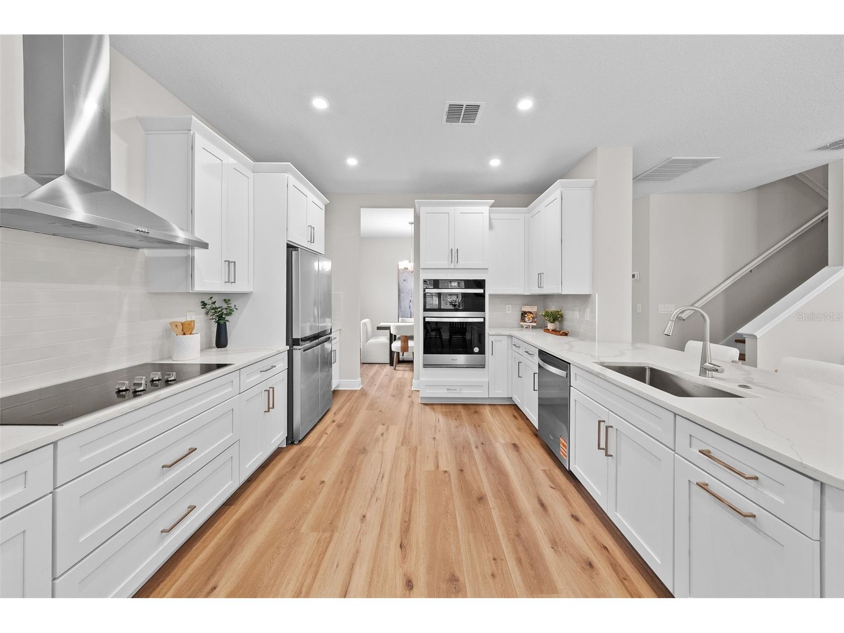 6244 29th Street N Saint Petersburg FL 33702 TB8405792 image9