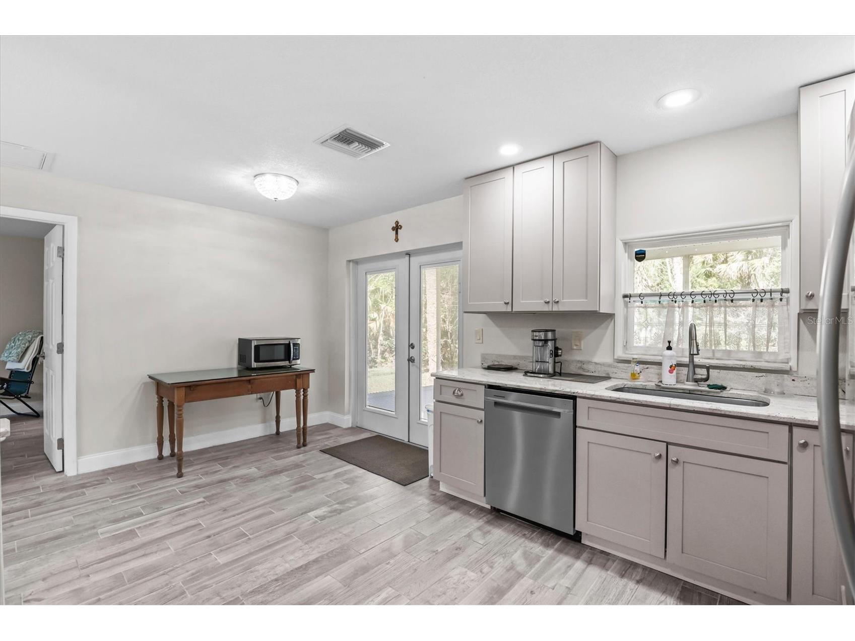 6244 Colony Circle Weeki Wachee FL 34607 - LITTLE SALT SPRING W7885877 image46