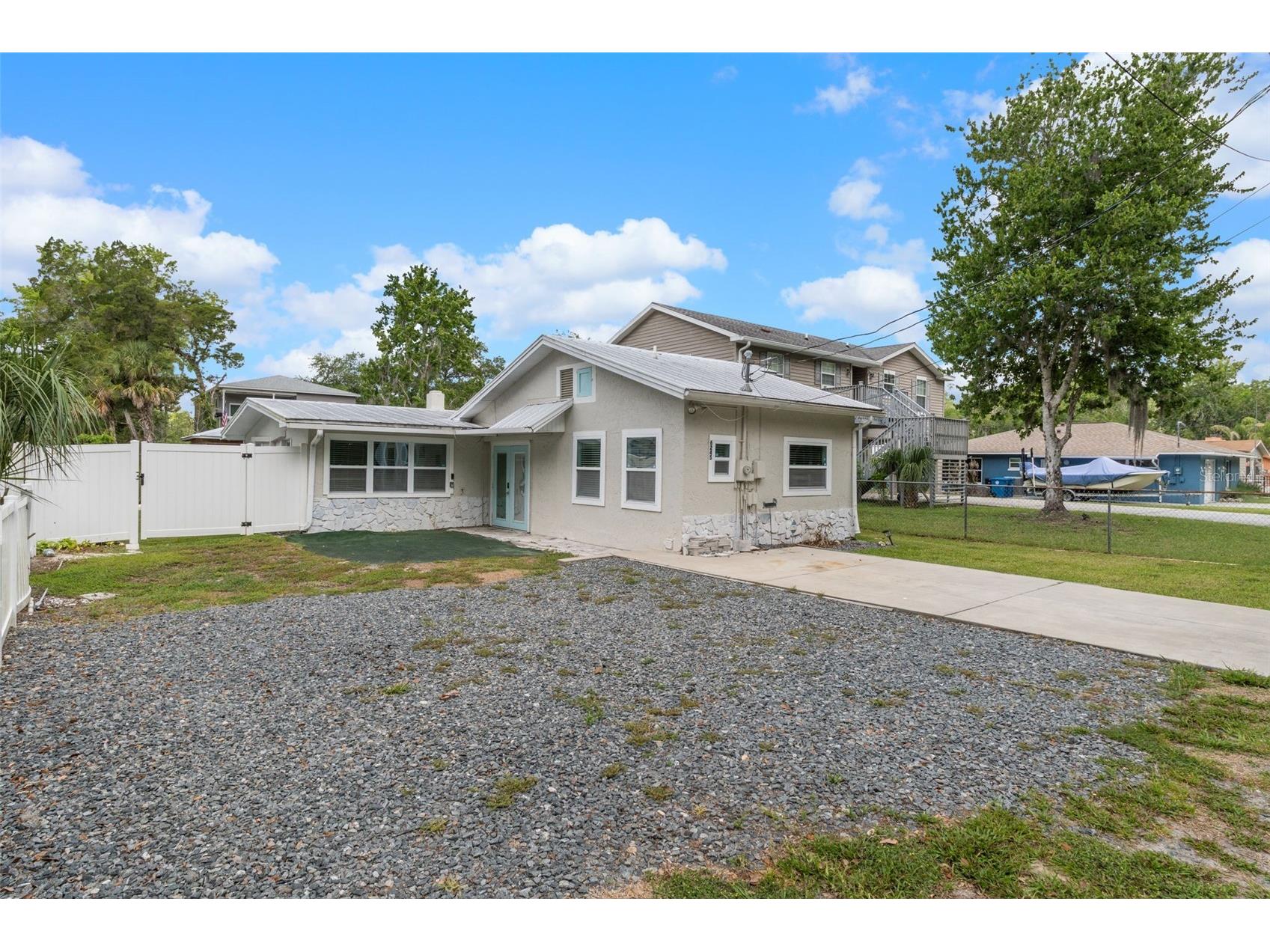 6245 Waverly Road Weeki Wachee FL 34607 - WEEKI WACHEE W7885639 image1