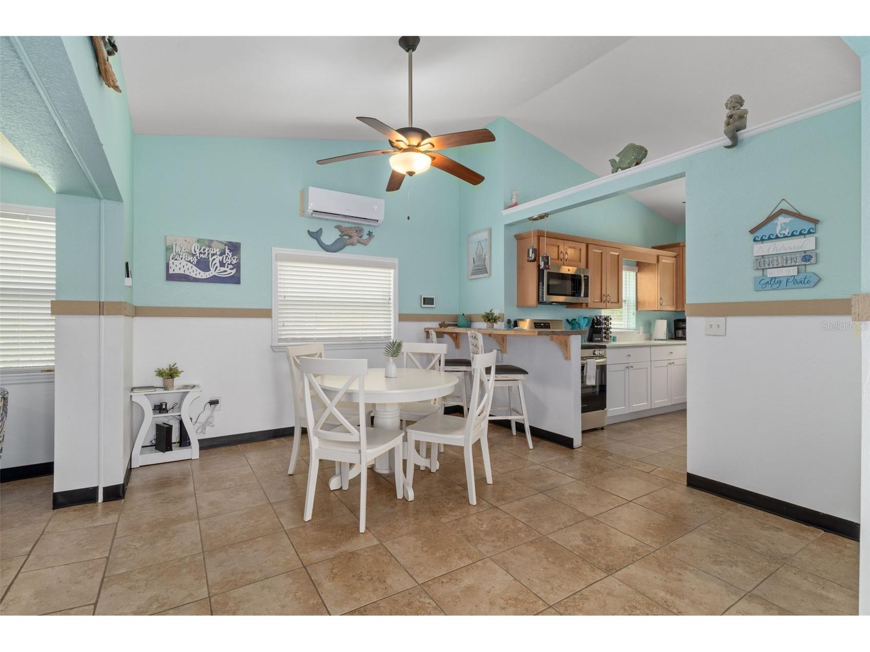 6245 Waverly Road Weeki Wachee FL 34607 - WEEKI WACHEE W7885639 image3