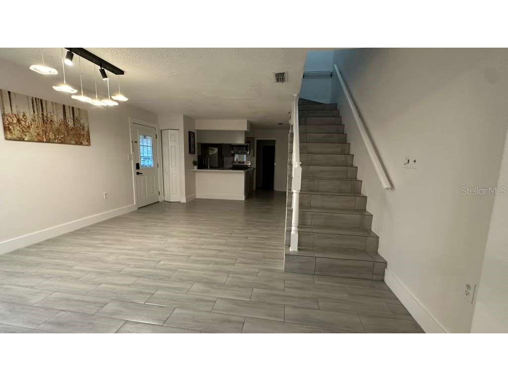 6246 Oak Cluster Circle Tampa FL 33634 TB8446683 image12