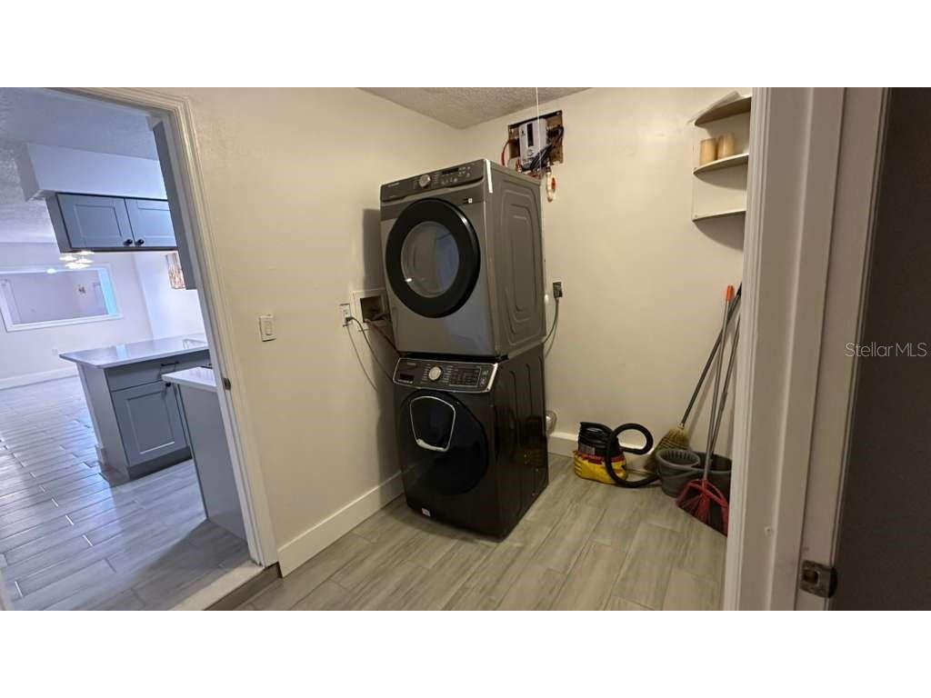 6246 Oak Cluster Circle Tampa FL 33634 TB8446683 image18