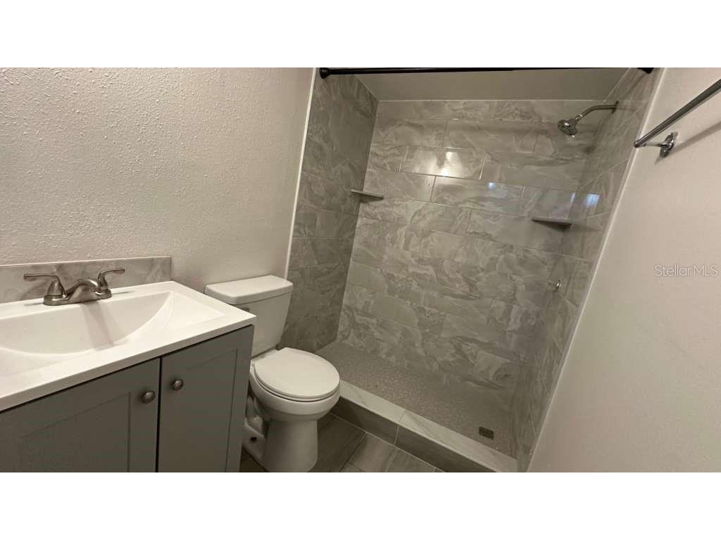 6246 Oak Cluster Circle Tampa FL 33634 TB8446683 image3