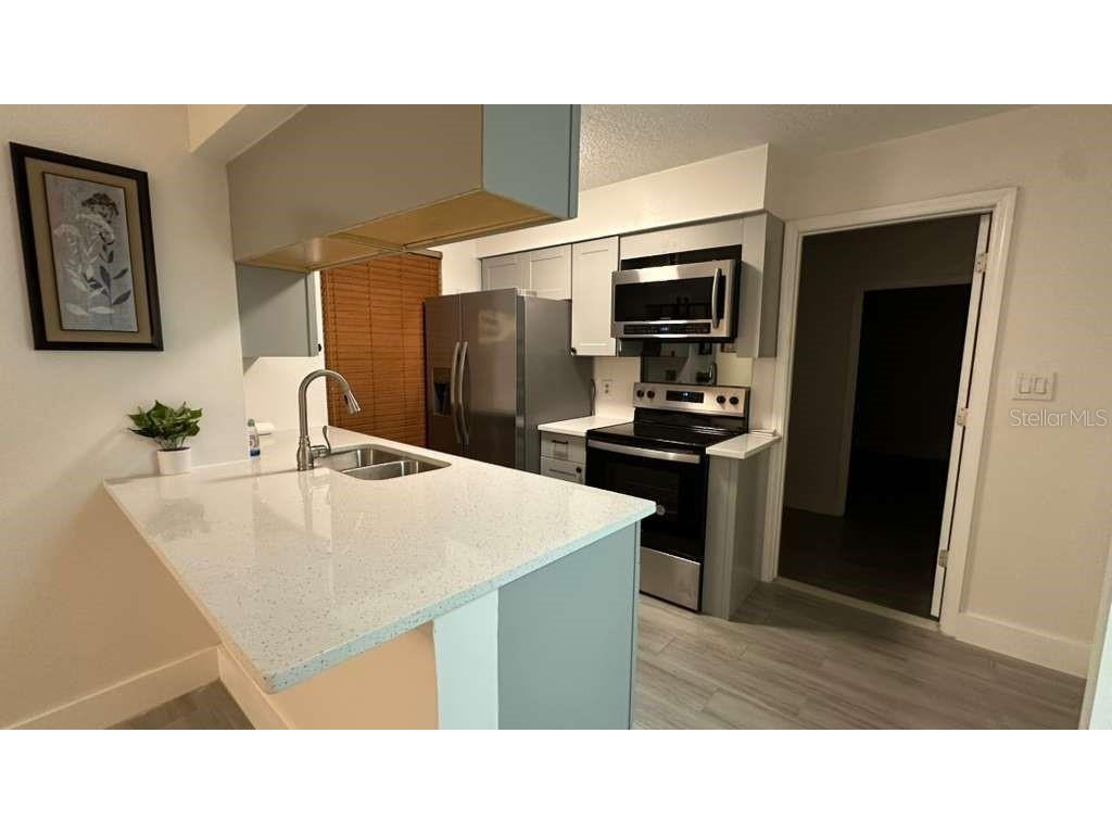 6246 Oak Cluster Circle Tampa FL 33634 TB8446683 image7