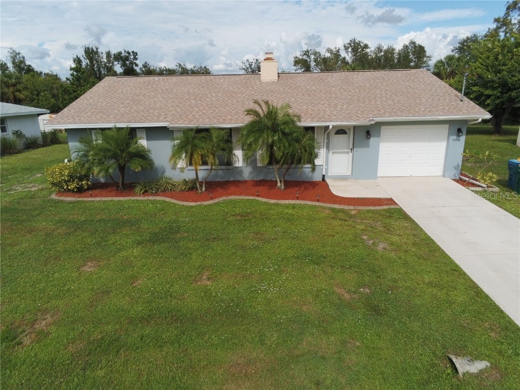 6246 Rosewood Drive Englewood FL 34224 D6132737 image1