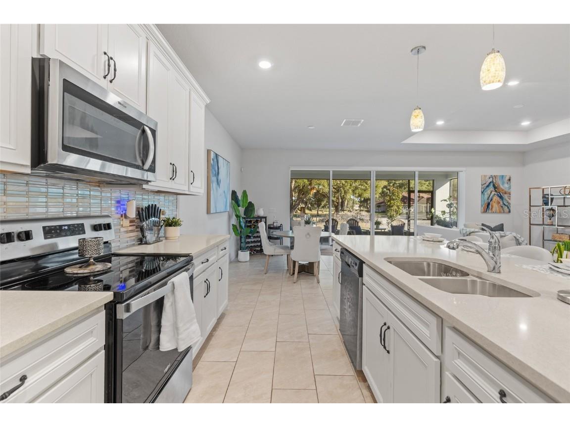 6248 Bradford Woods Dr Zephyrhills FL 33542 TB8445427 image19