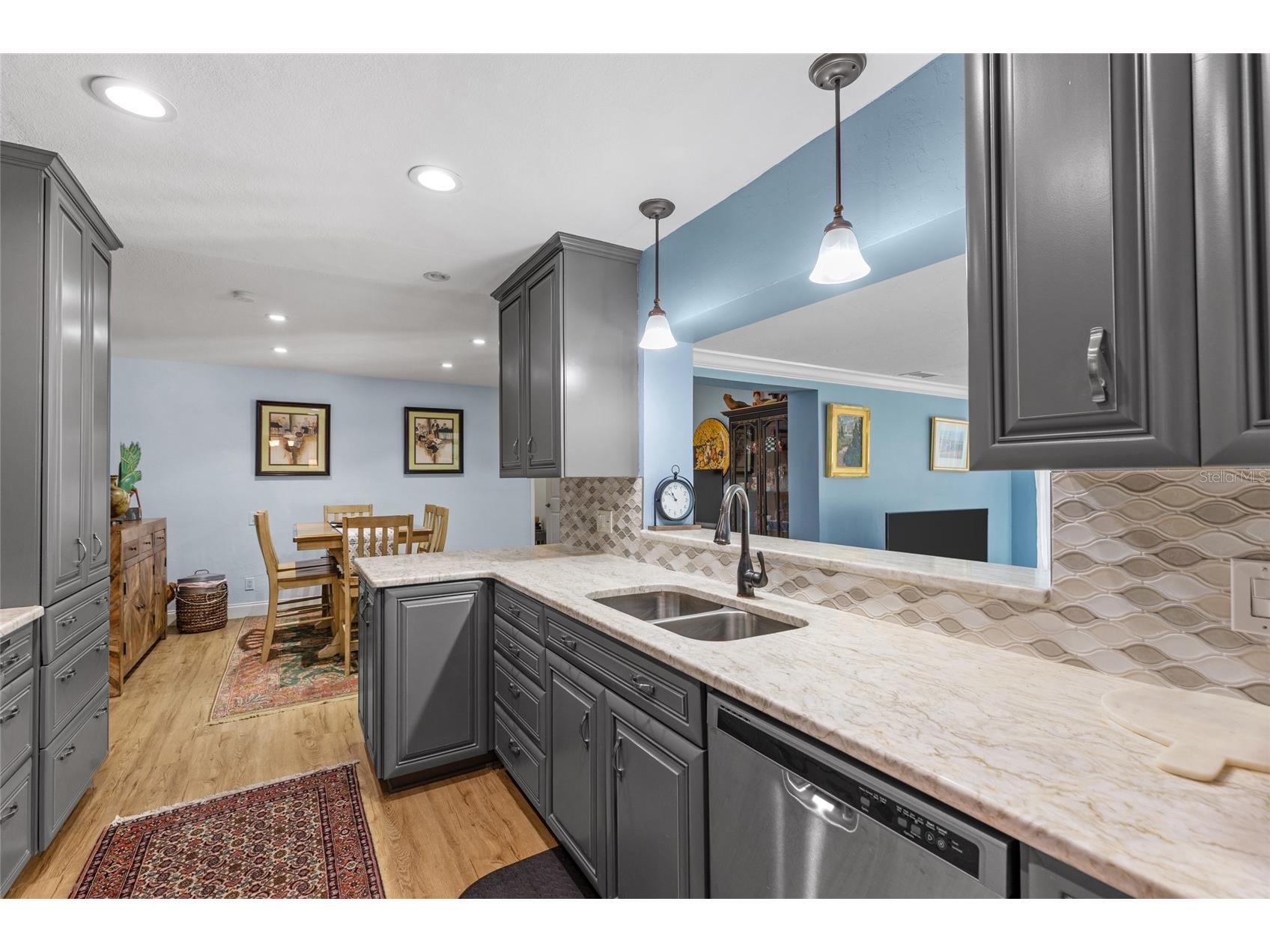 6249 Hillside Avenue Seminole FL 33772 TB8531782 image18