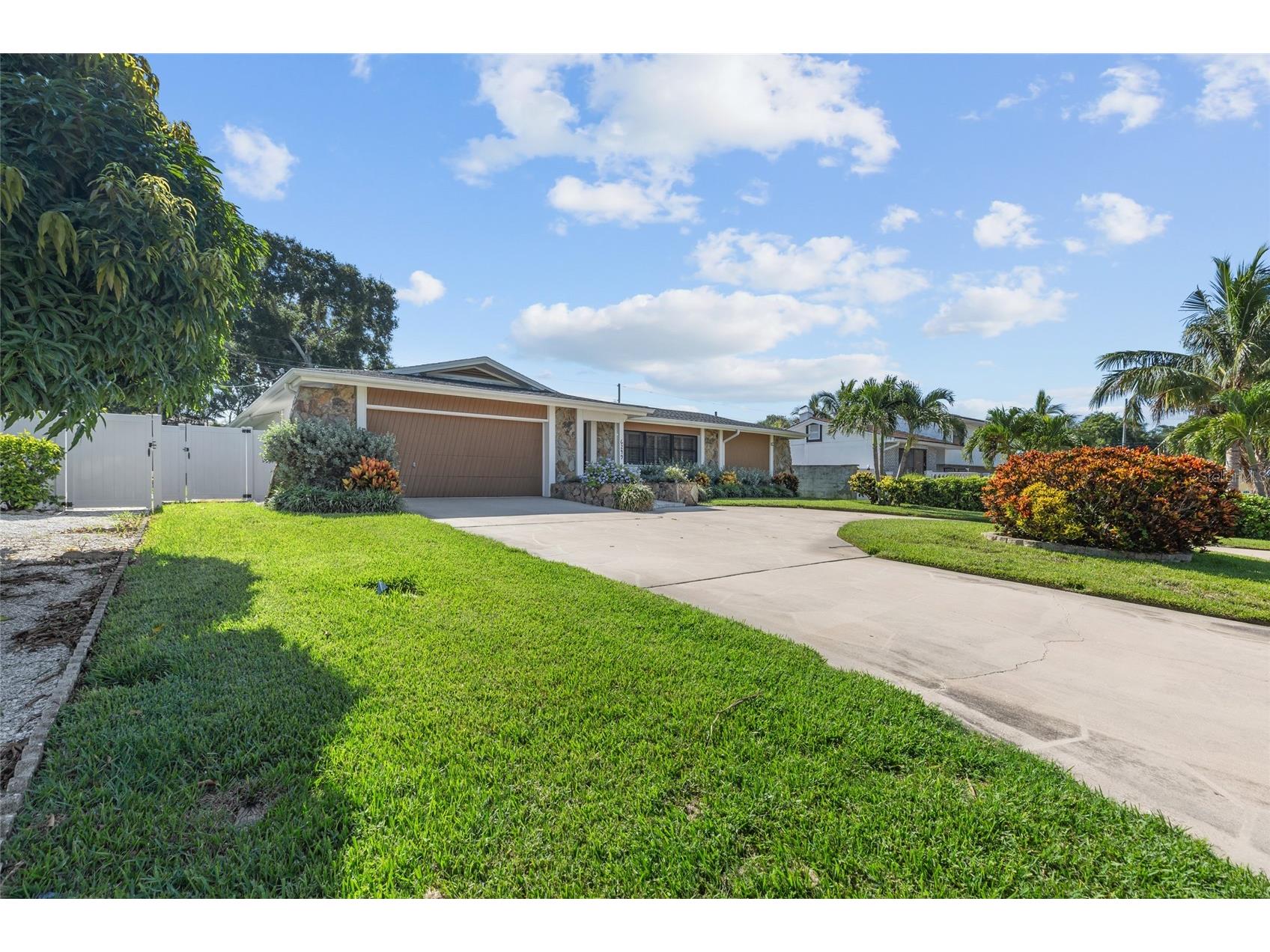 6249 Hillside Avenue Seminole FL 33772 TB8531782 image41