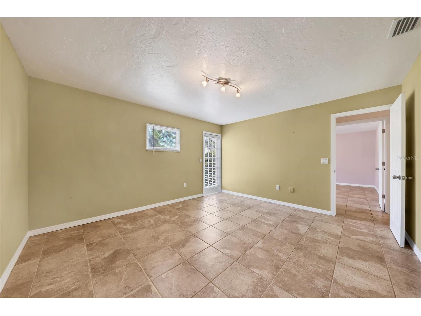 6249 Muriwood Court Sarasota FL 34243 A4666682 image40