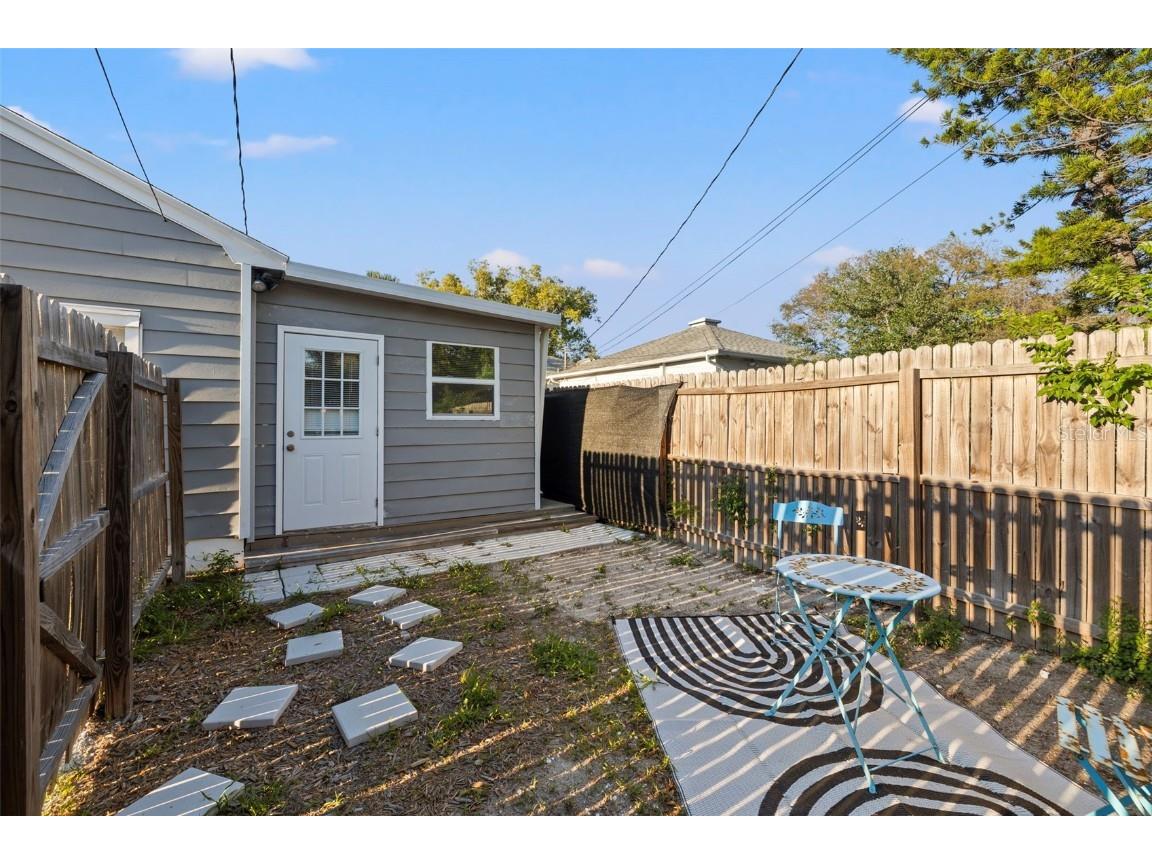 625 35th Street N Saint Petersburg FL 33713 U8236601 image1