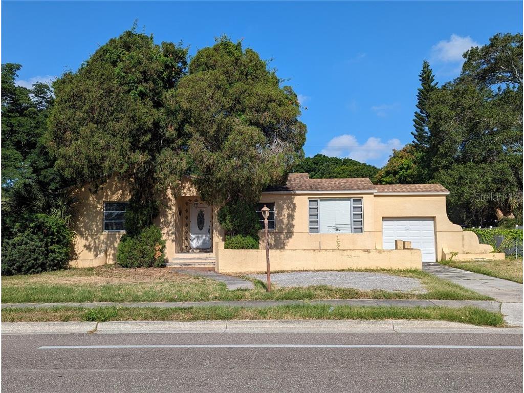 625 37th Street S Saint Petersburg FL 33711 U8244249 image1