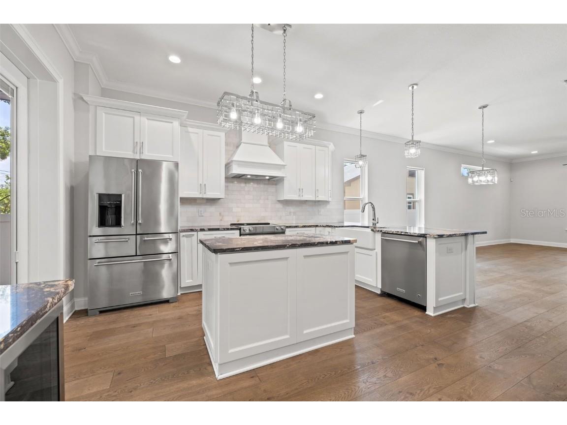 625 38th Avenue N Saint Petersburg FL 33704 TB8411692 image15