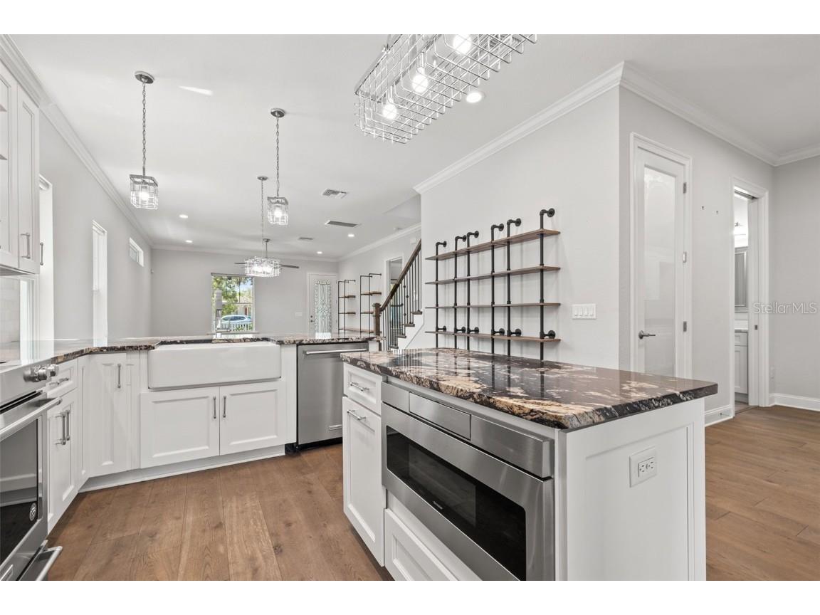 625 38th Avenue N Saint Petersburg FL 33704 TB8411692 image20