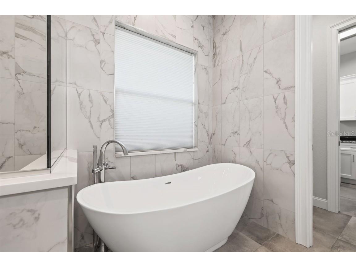 625 38th Avenue N Saint Petersburg FL 33704 TB8411692 image35