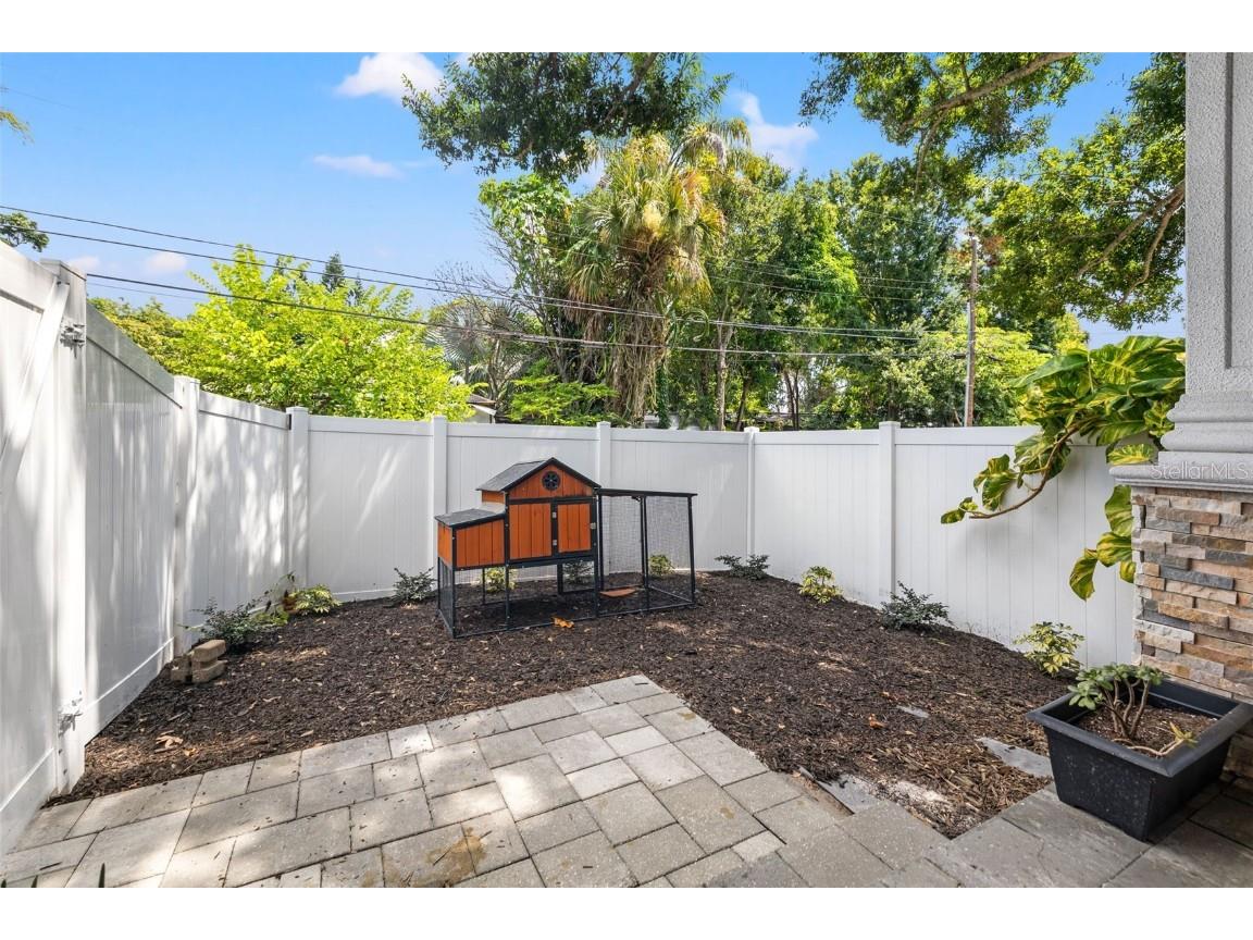 625 38th Avenue N Saint Petersburg FL 33704 TB8411692 image50