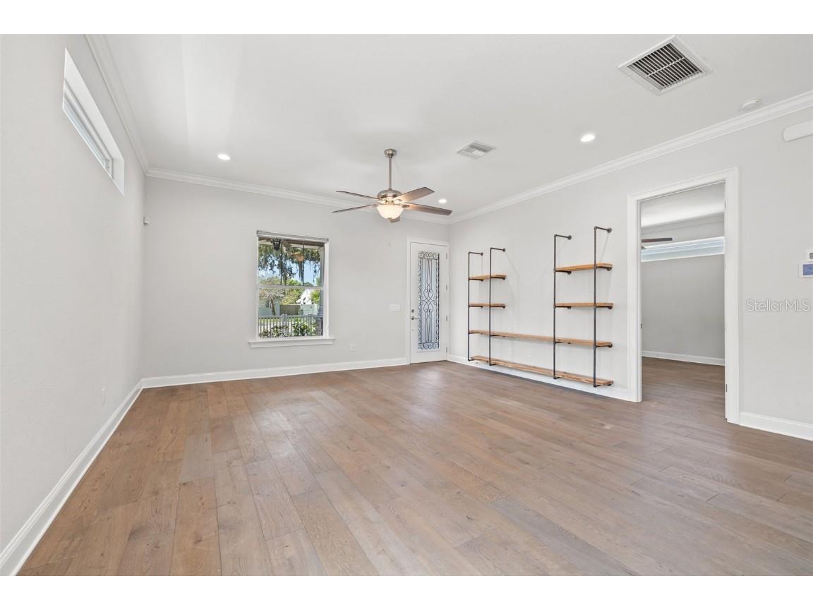 625 38th Avenue N Saint Petersburg FL 33704 TB8411692 image6