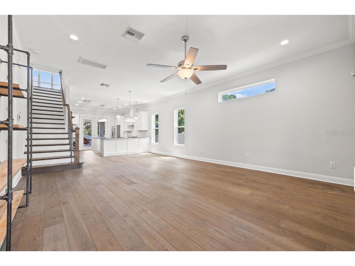 625 38th Avenue N Saint Petersburg FL 33704 TB8411692 image8