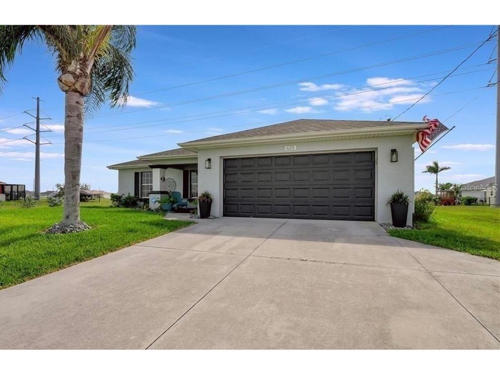 625 El Dorado Boulevard N Cape Coral FL 33993 C7525484 image1