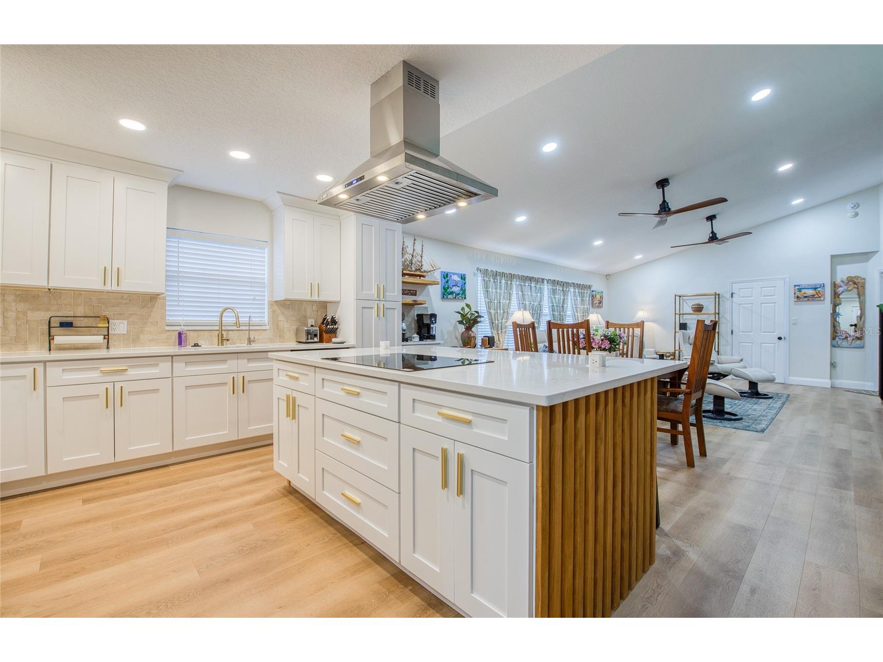 625 Folsom Street S Saint Petersburg FL 33707 TB8468483 image17