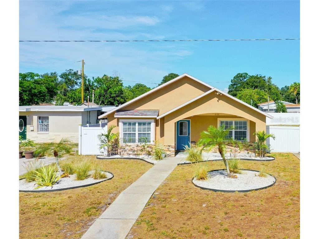 625 Folsom Street S Saint Petersburg FL 33707 U8207694 image1