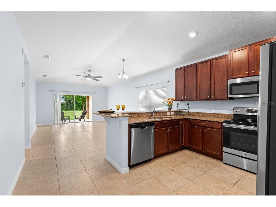 625 Ogelthorpe Dr Davenport FL 33897 P4935555 image14