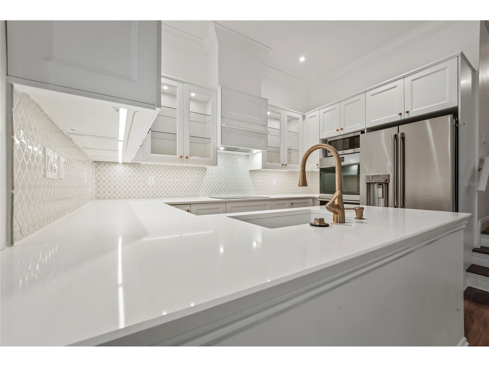 625 Tropical Breeze Way Tampa FL 33602 - GARRISON CHANNEL TB8488229 image11