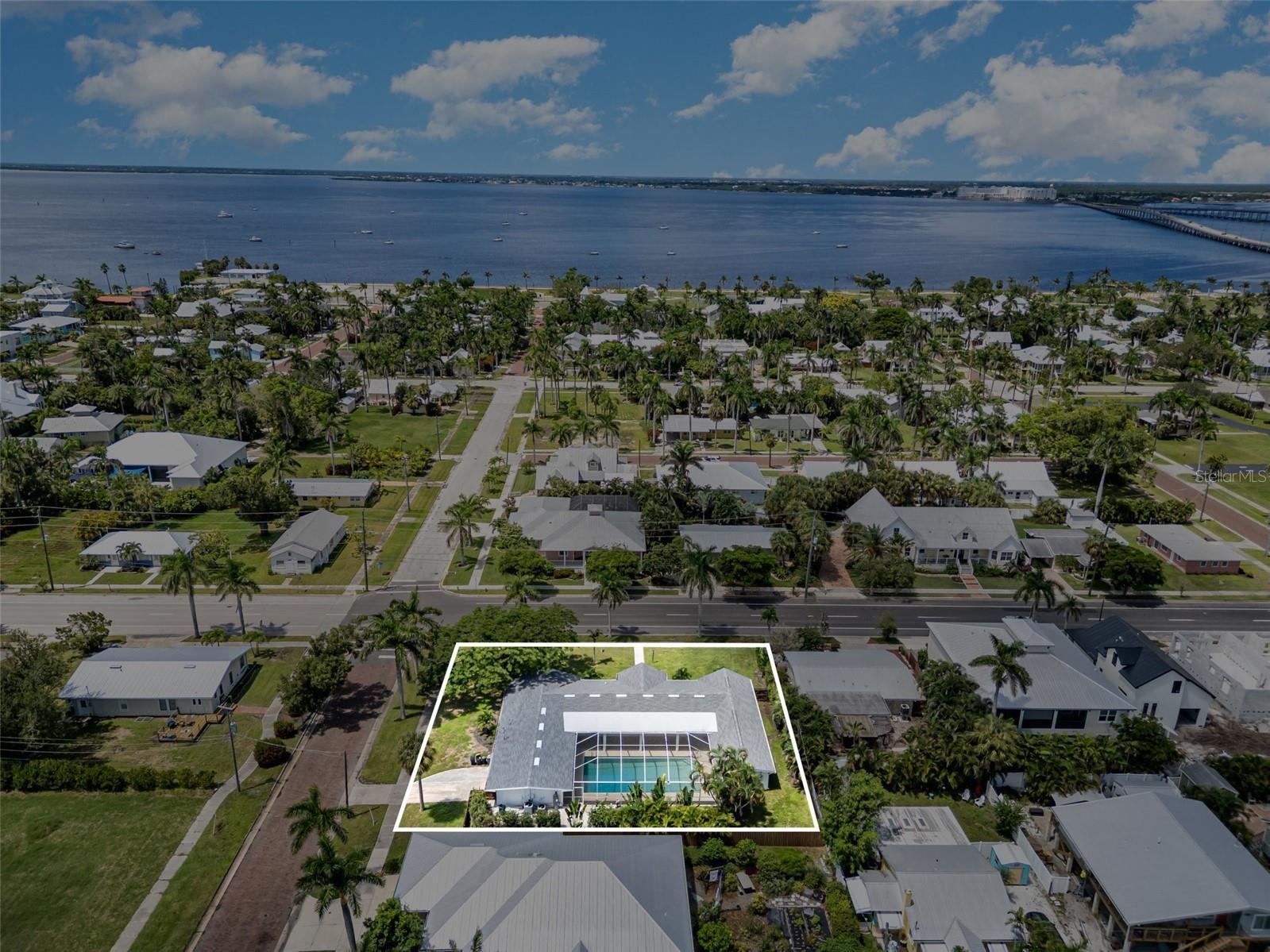 625 W Olympia Avenue Punta Gorda FL 33950 A4687849 image1