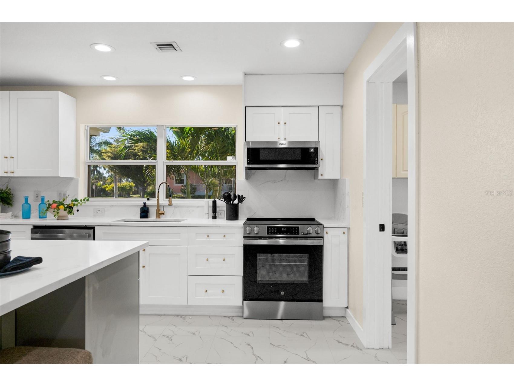 625 W Olympia Avenue Punta Gorda FL 33950 A4687849 image22